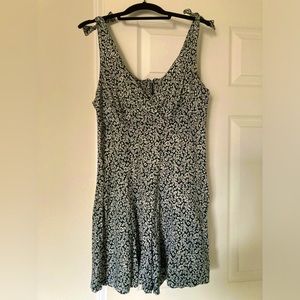 Vintage Energie Bicurrants dark green and white floral romper, size Large